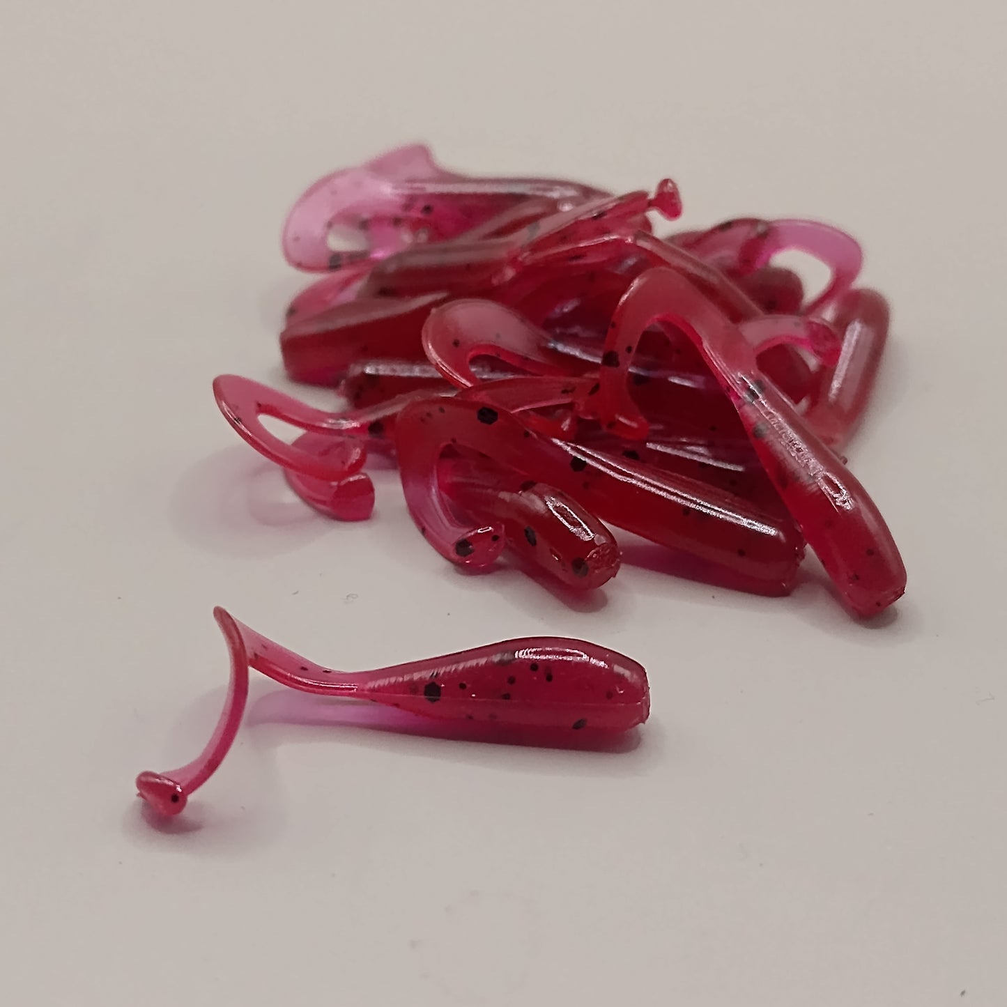 25mm curly tail Qty 5