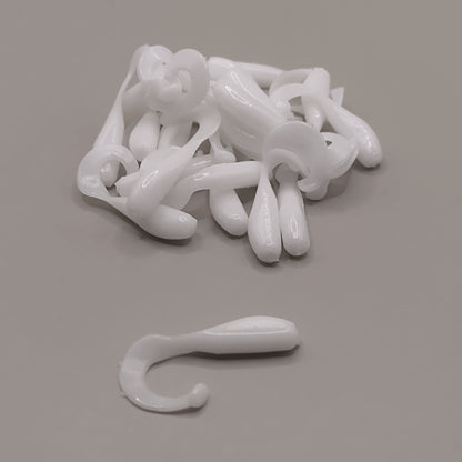 25mm curly tail Qty 10